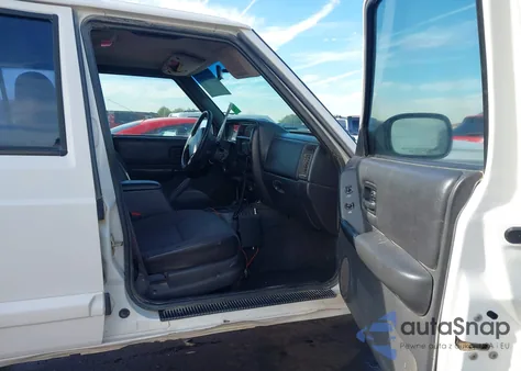 2001 Jeep Cherokee Limited/Sport from USA, damaged, VIN 1J4FF58S41L620212